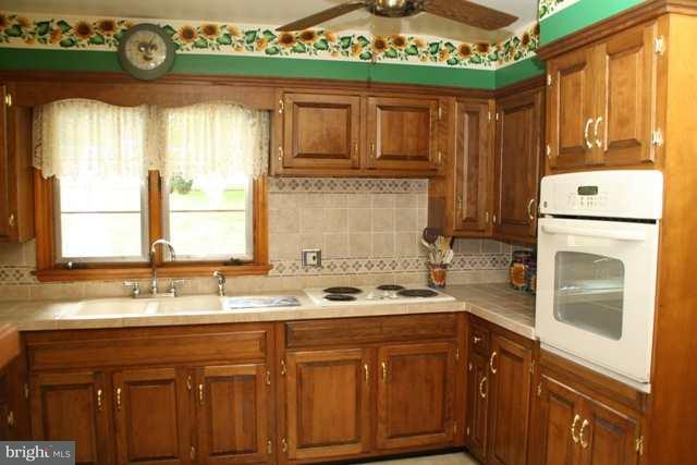3615 Colonial Road Harrisburg, PA 17109 - Photo 9 of 18 Gallery Image 9