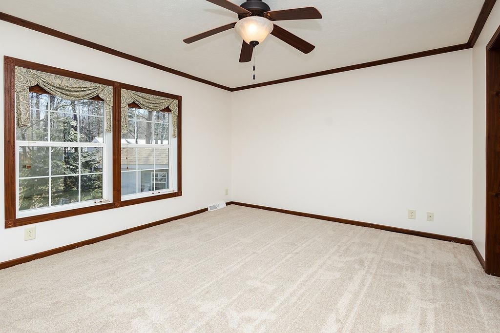 220 Robin Hood Lane, Unit 220 Exeter, NH 03833 - Photo 18 of 38