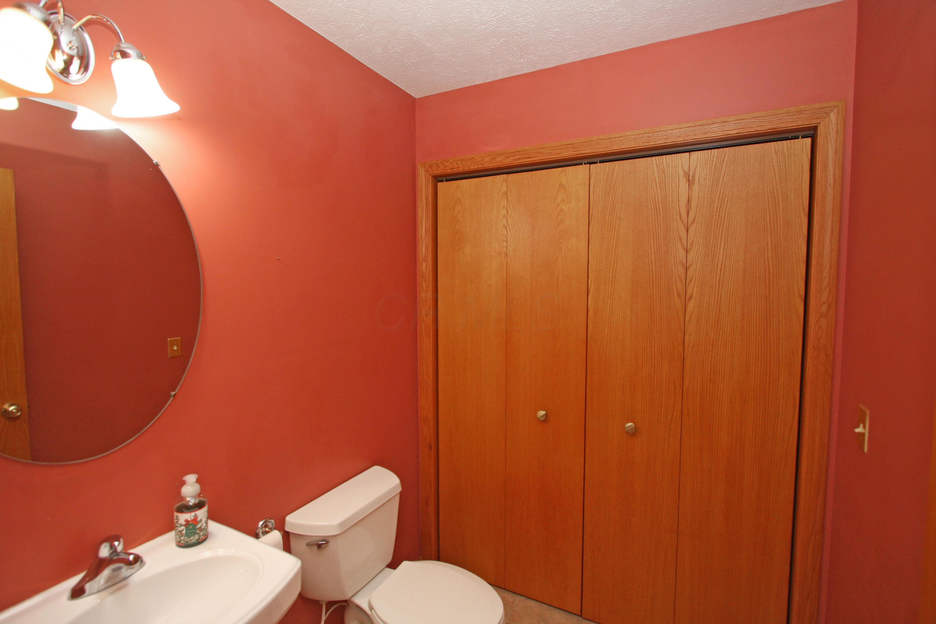 16698 Wells Road Mount Vernon, OH 43050 - Photo 17 of 36