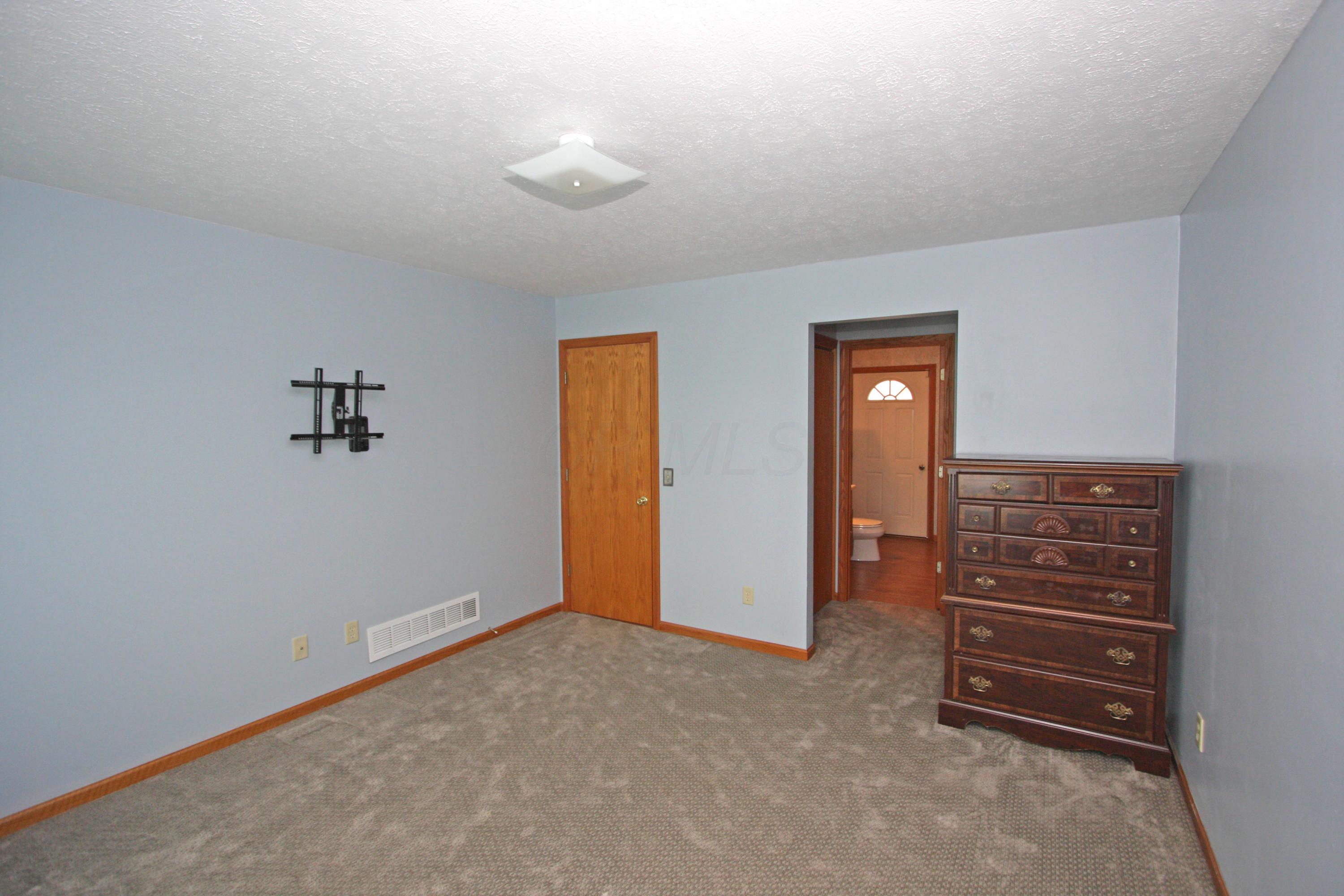 16698 Wells Road Mount Vernon, OH 43050 - Photo 23 of 36