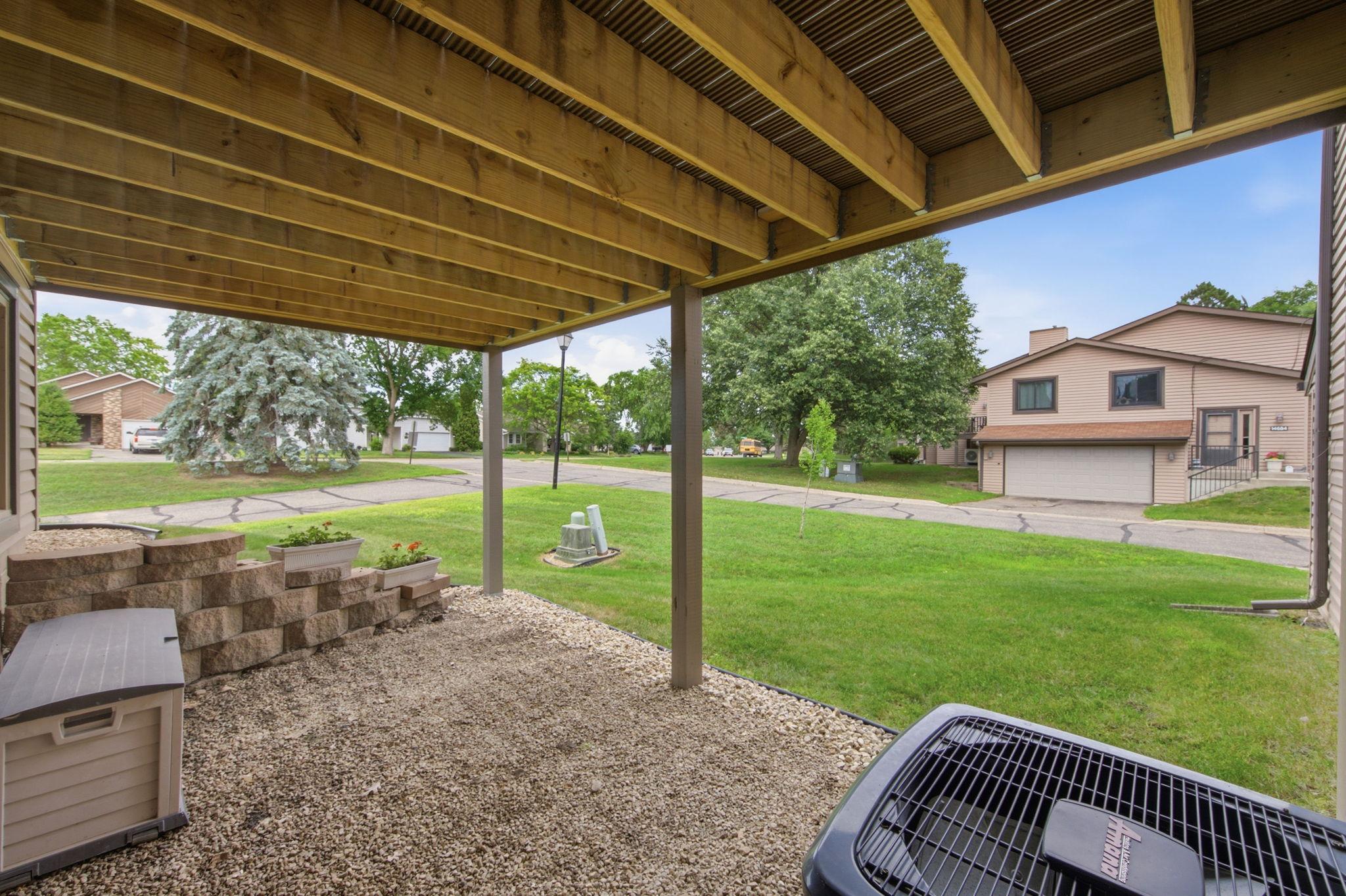 14700 Embry Path Apple Valley, MN 55124 - Photo 26 of 33