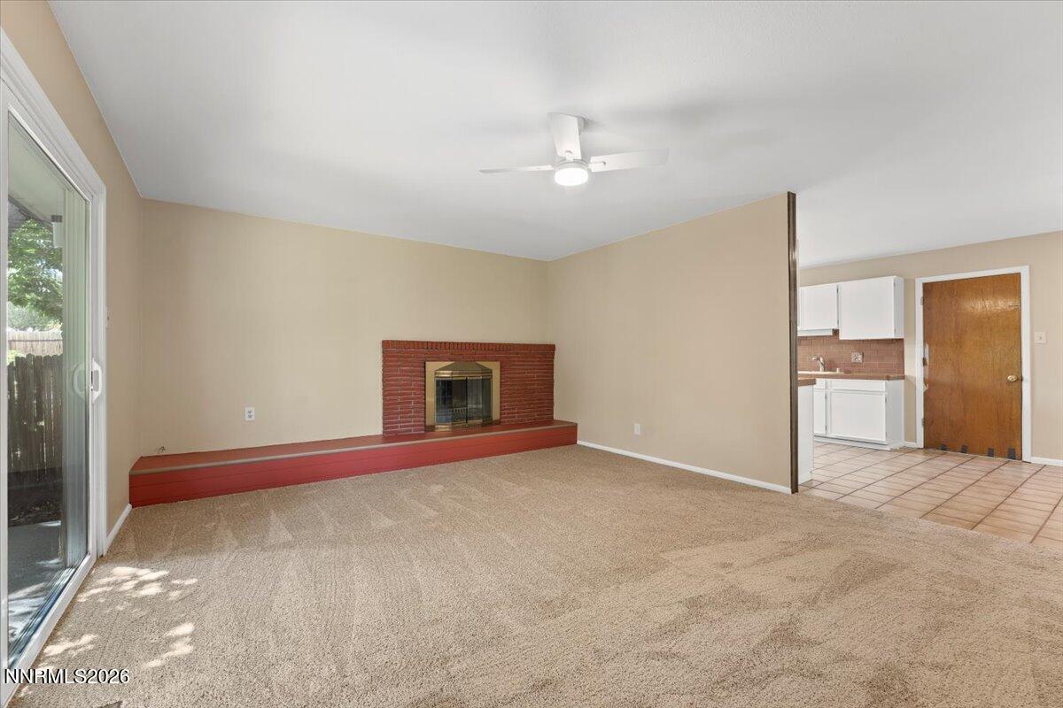 2750 Gellert Drive Reno, NV 89503 - Photo 8 of 31 08-2750 Gellert Drive Reno NV 89503 (8 o
