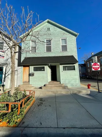 $1,695 | 1819 South May Street, Unit 1, Chicago, IL 60608