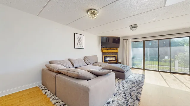 $269,000 | 11104 O O Gorman Drive, Unit 41B, Palos Hills, IL 60465