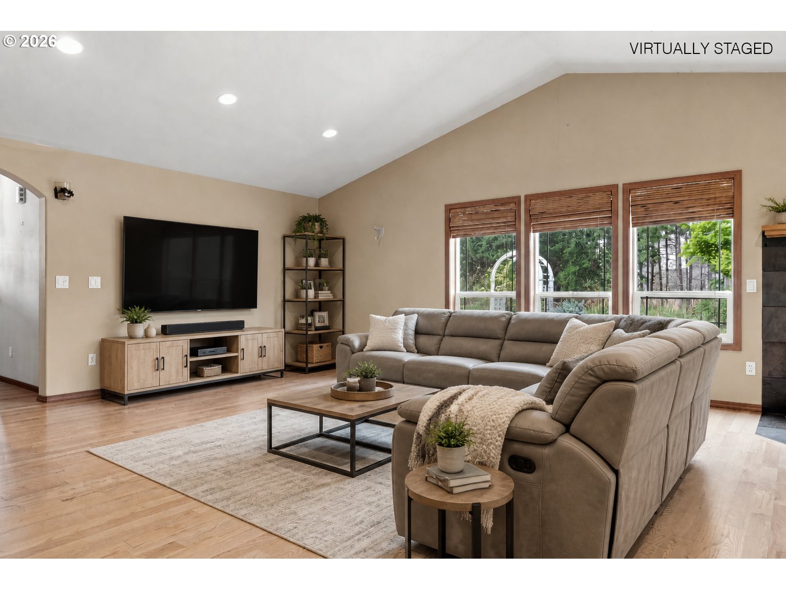 26606 South Hillockburn Road Estacada, OR 97023 - Photo 9 of 39 Living Room