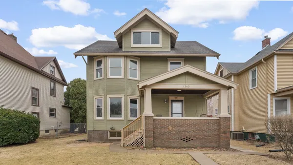 $260,000 | 1203 West Locust Street, Davenport, IA 52804