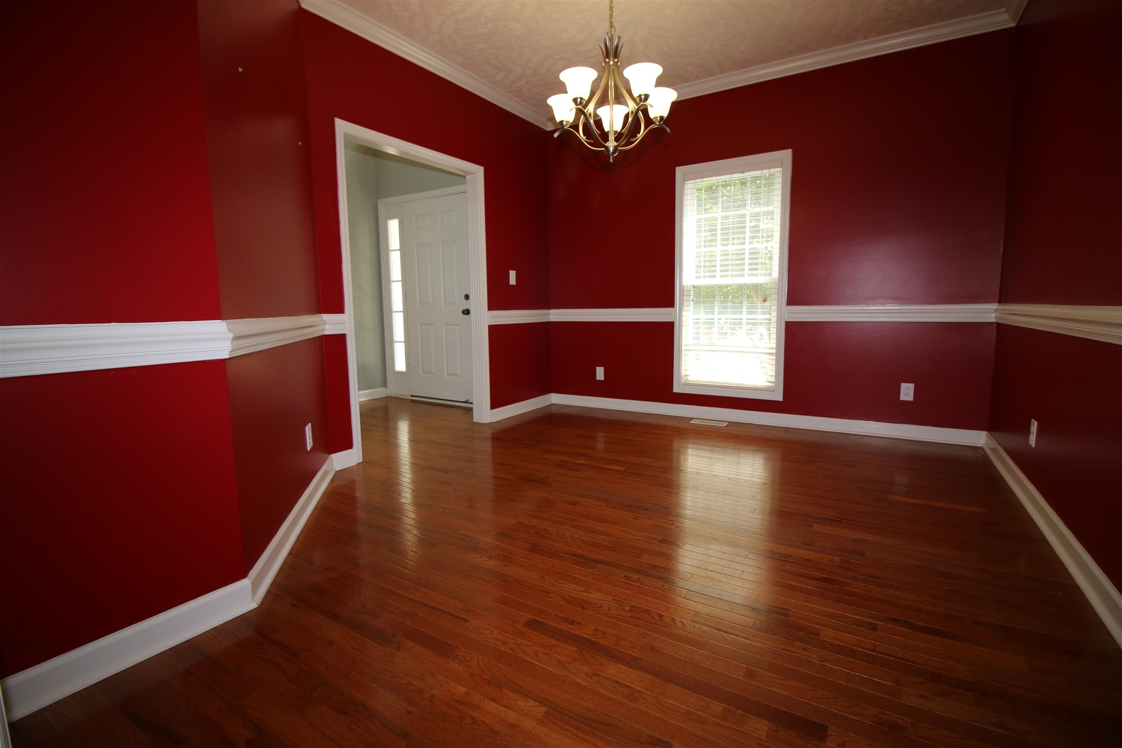 962 South Ridge Trail Clarksville, TN 37043 - Photo 8 of 28 Large Formal Dining Room with Hardwood Flooring and Custom Trim!