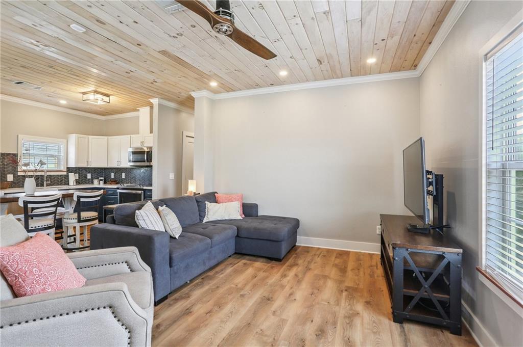 9026 Green Street New Orleans, LA 70118 - Photo 4 of 17