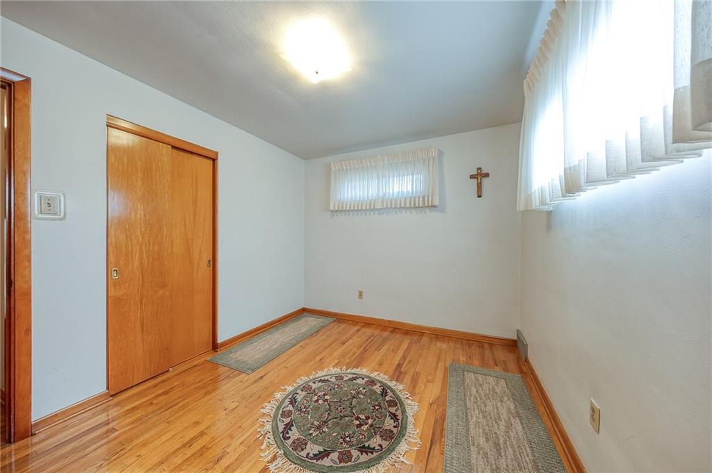 36 Roxbury Road Pittsburgh, PA 15221 - Photo 12 of 24 Gallery Image 12