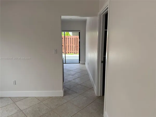 $2,600 | 9853 Northwest 4th Terrace, Unit 9853, Miami, FL 33172