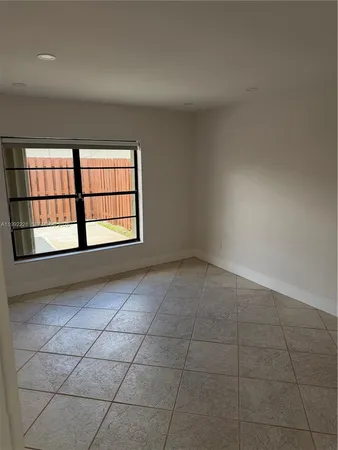 $2,600 | 9853 Northwest 4th Terrace, Unit 9853, Miami, FL 33172