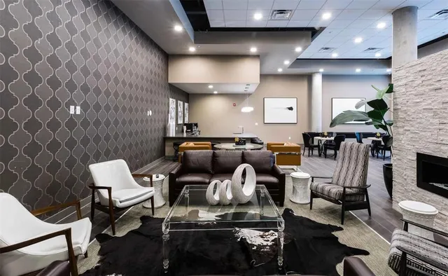 $1,714 | 8110 Park Lane, Unit 438, Dallas, TX 75231