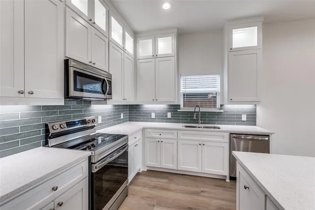 $2,900 | 2534 Southland Street, Dallas, TX 75215