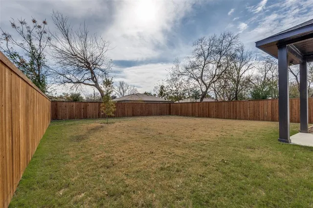 $2,900 | 2534 Southland Street, Dallas, TX 75215
