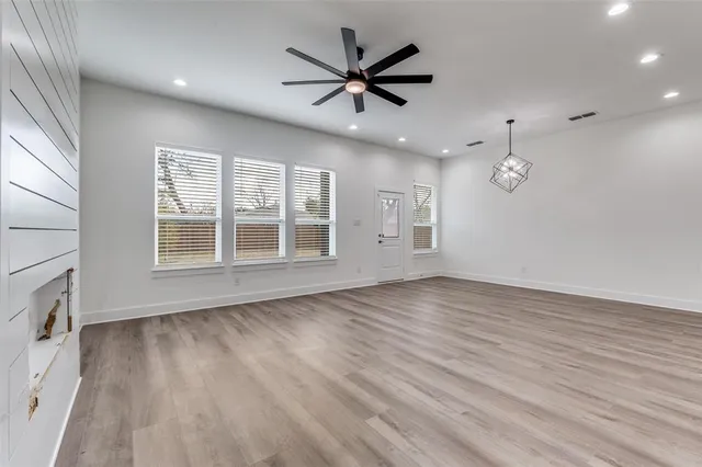 $2,900 | 2534 Southland Street, Dallas, TX 75215