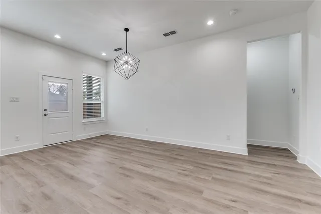 $2,900 | 2534 Southland Street, Dallas, TX 75215