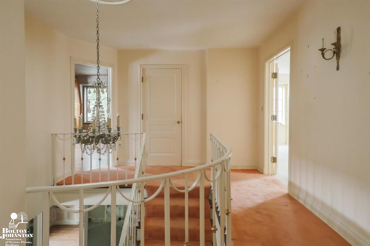 193 Ridge Road Grosse Pointe Farms, MI 48236 - Photo 26 of 60