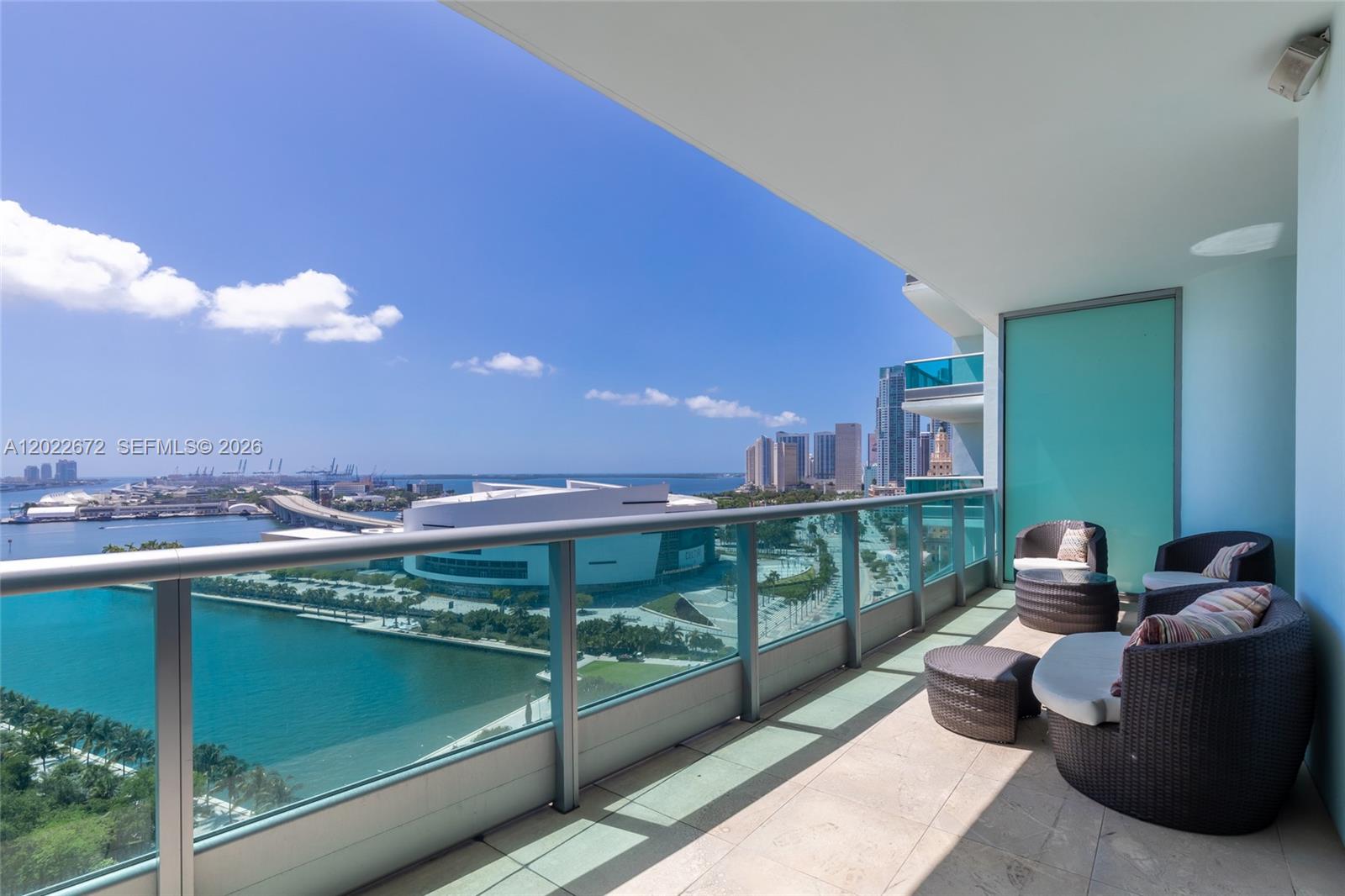 900 Biscayne Boulevard, Unit 2002 Miami, FL 33132 - Photo 29 of 38