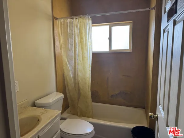 $899,000 | 4341 West 106th Street, Inglewood, CA 90304