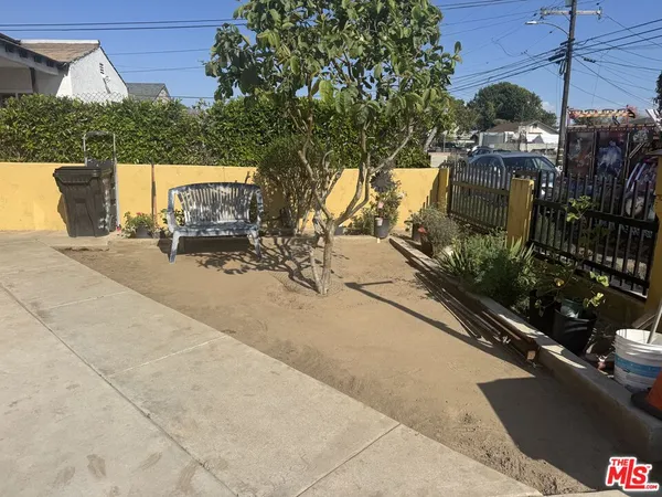 $899,000 | 4341 West 106th Street, Inglewood, CA 90304