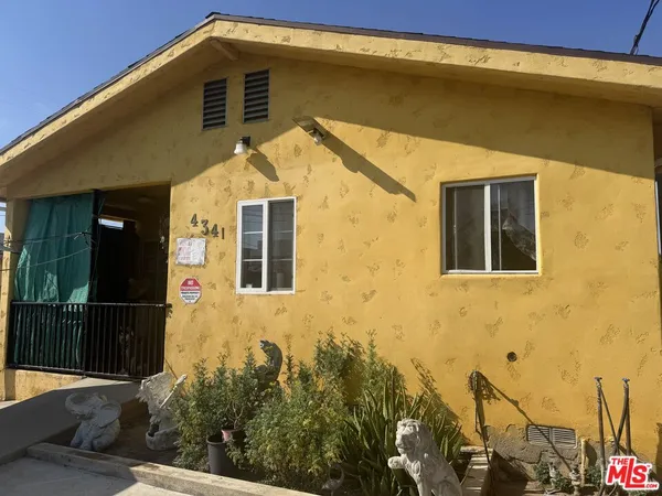 $899,000 | 4341 West 106th Street, Inglewood, CA 90304
