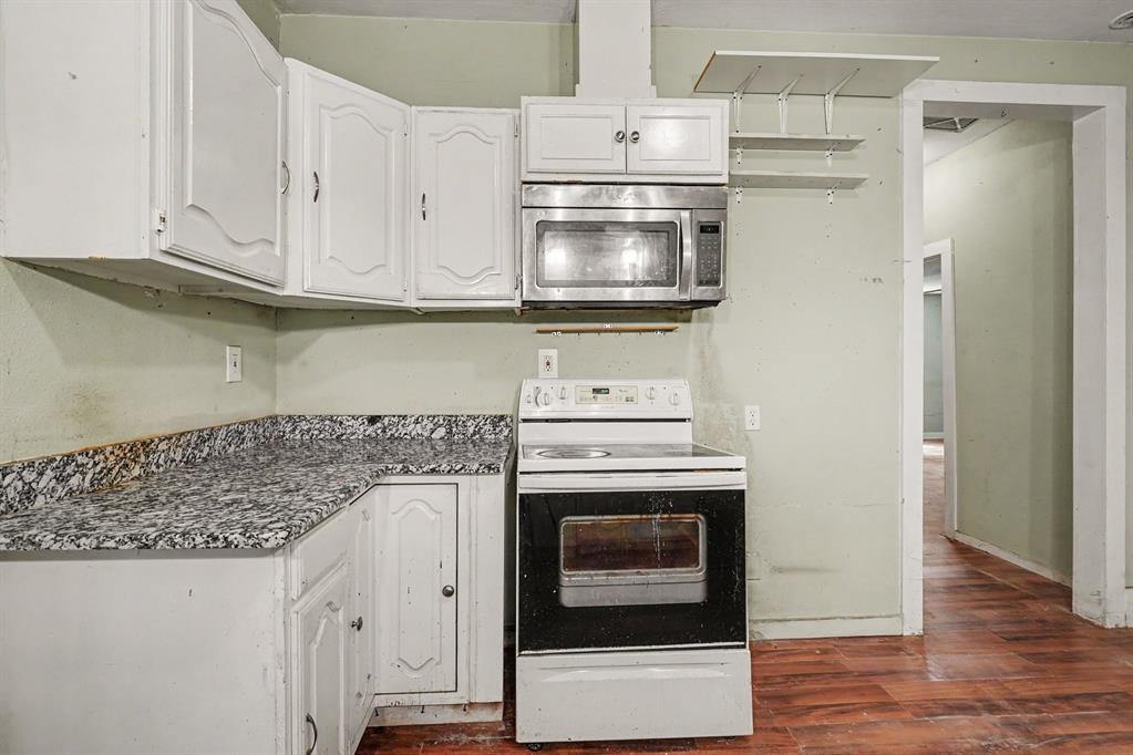 714 Ritchey Street Gainesville, TX 76240 - Photo 12 of 30