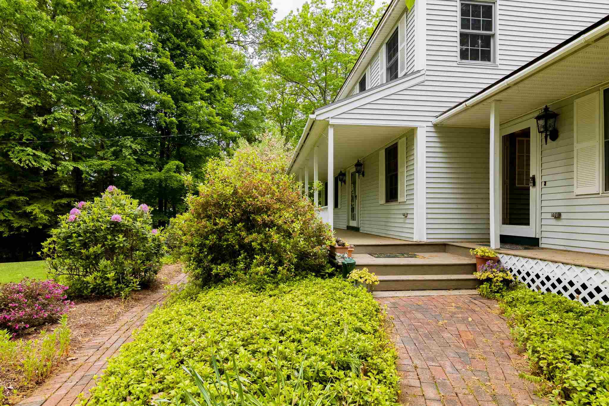 208 Snook Road Goffstown, NH 03045 - Photo 4 of 36