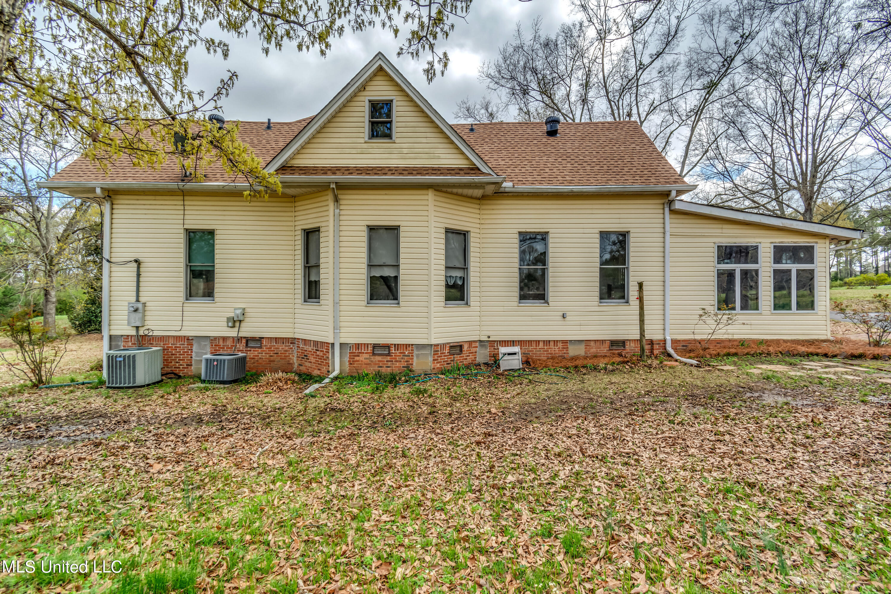 372 Gluckstadt Road b-8