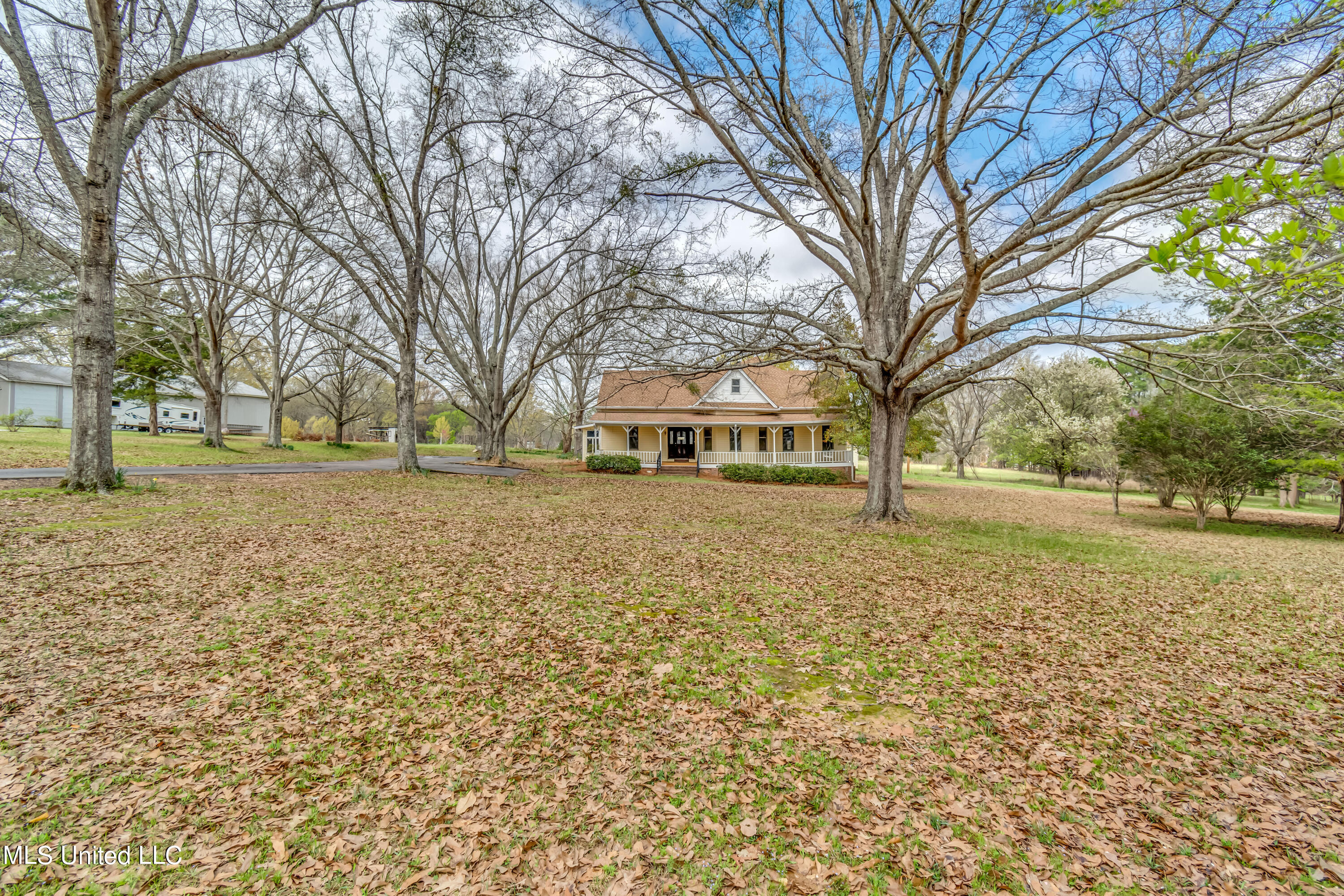 372 Gluckstadt Road b-11