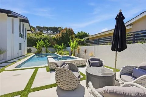 $2,950,000 | 2820 Vía De La Guerra, Palos Verdes Peninsula, CA 90274
