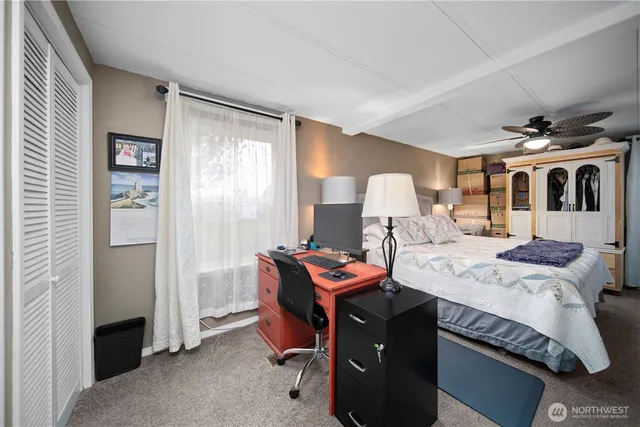 $137,000 | 2240 West Broadway Avenue, Unit 129, Moses Lake, WA 98837