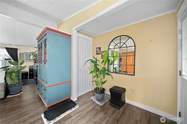 $137,000 | 2240 West Broadway Avenue, Unit 129, Moses Lake, WA 98837