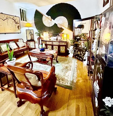 a living room filled with furniture