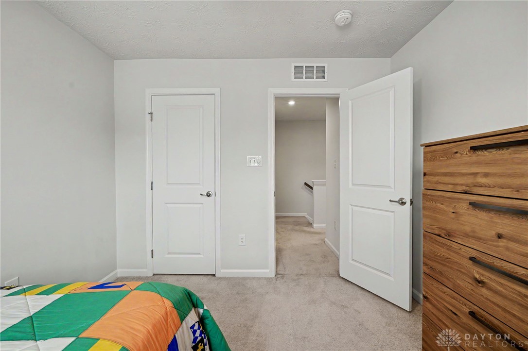 157 Cresting Road Fairborn, OH 45324 - Photo 26 of 43