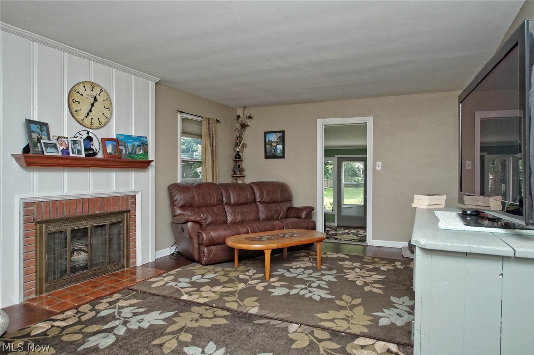 8113 Midland Road Mentor, OH 44060 - Photo 8 of 31