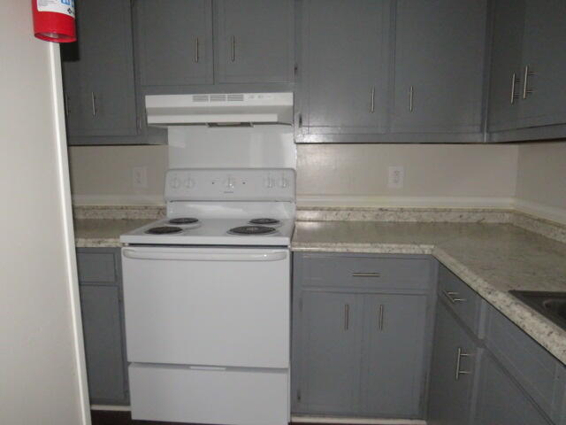 2442 Winston Way Augusta, GA 30906 - Photo 4 of 11 IMG_8864