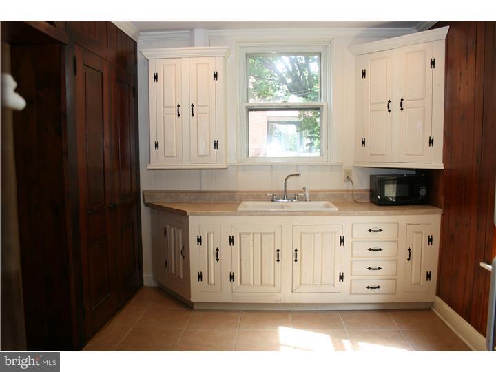 1114 Station Road Palm, PA 18070 - Photo 3 of 25 Kitchen