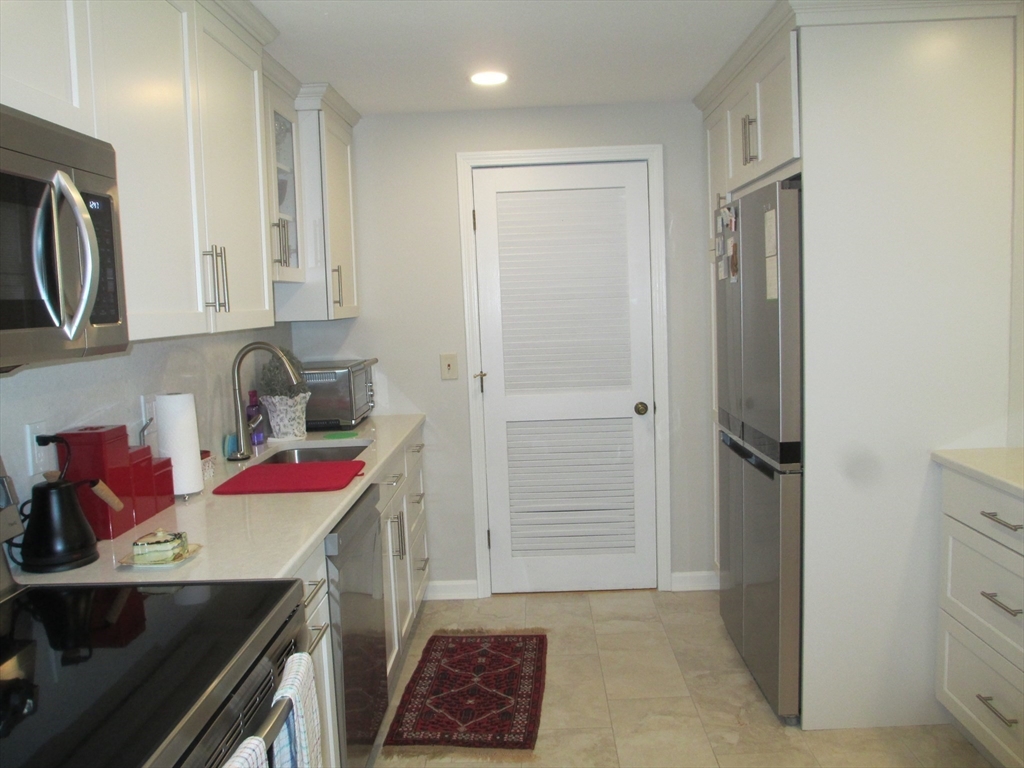 600 Ridgefield Circle, Unit A Clinton, MA 01510 - Photo 10 of 34
