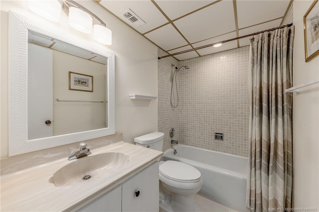 5463 Southeast Miles Grant Road, Unit 116 Stuart, FL 34997 - Photo 12 of 25 Gallery Image 12
