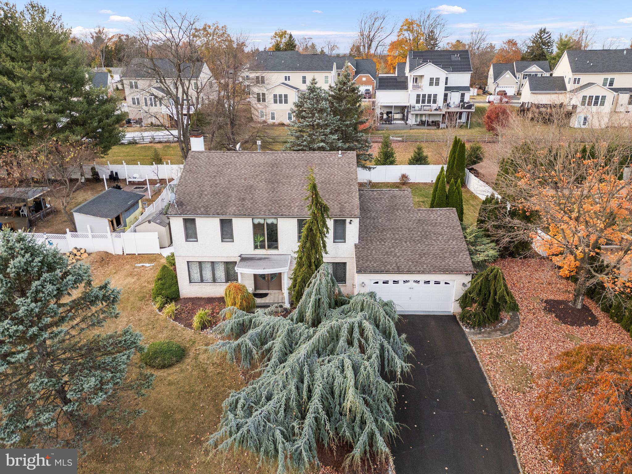 1018 Longfield Road Southampton, PA 18966 - Photo 2 of 54 Gallery Image 2