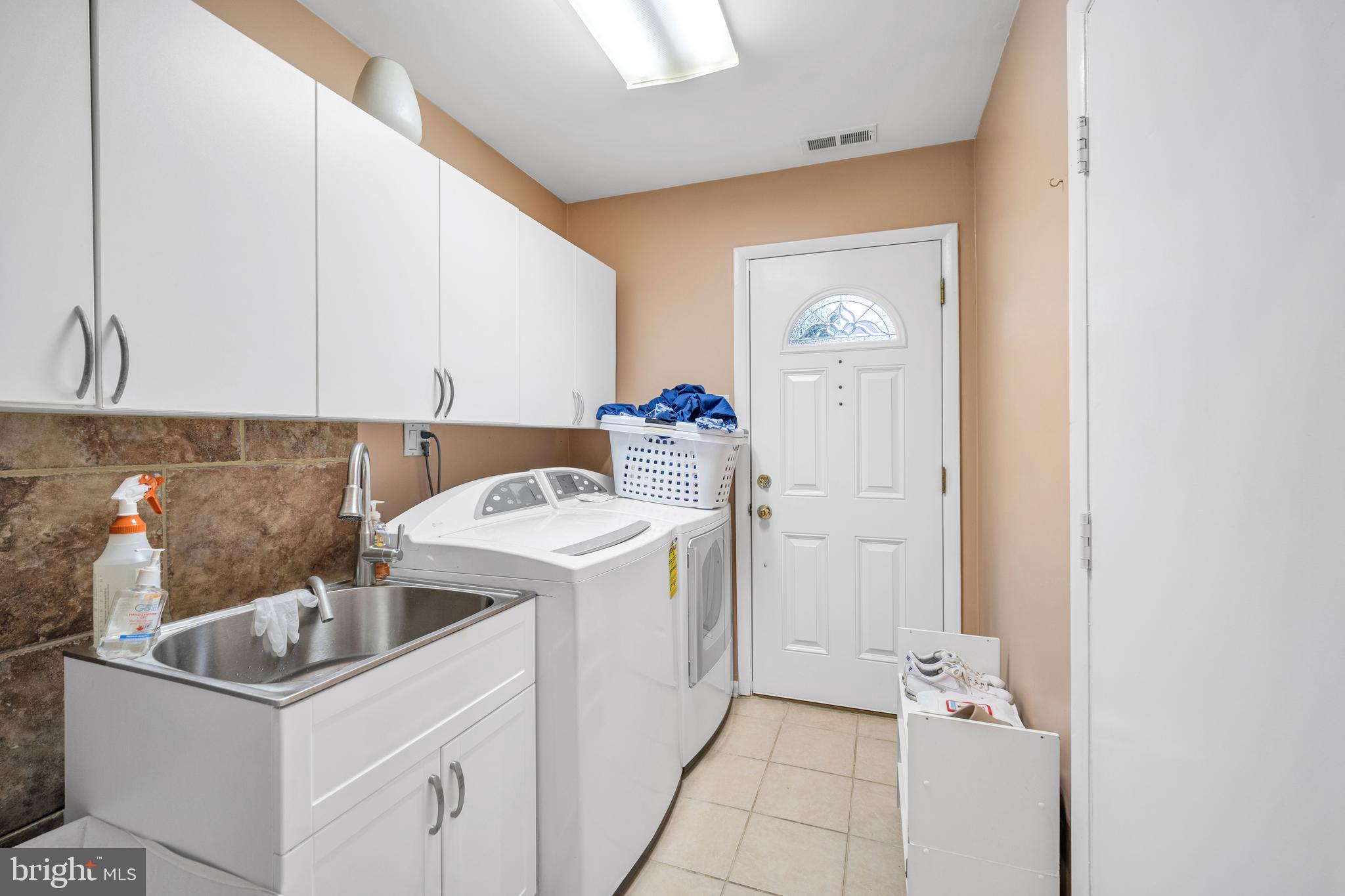 1018 Longfield Road Southampton, PA 18966 - Photo 28 of 54 Gallery Image 28