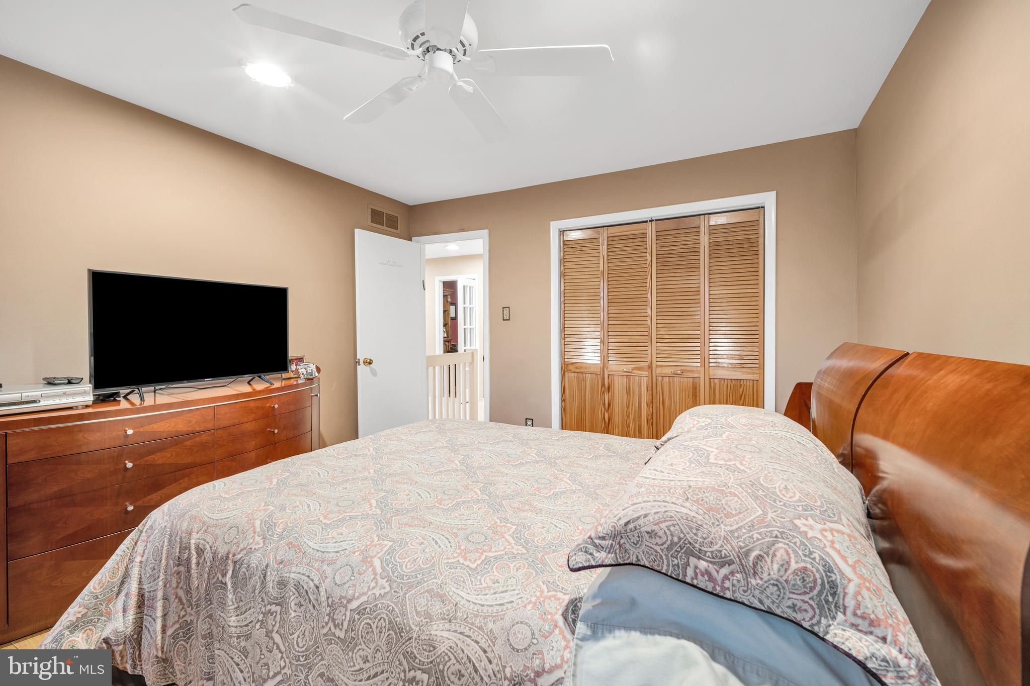 1018 Longfield Road Southampton, PA 18966 - Photo 39 of 54 Gallery Image 39