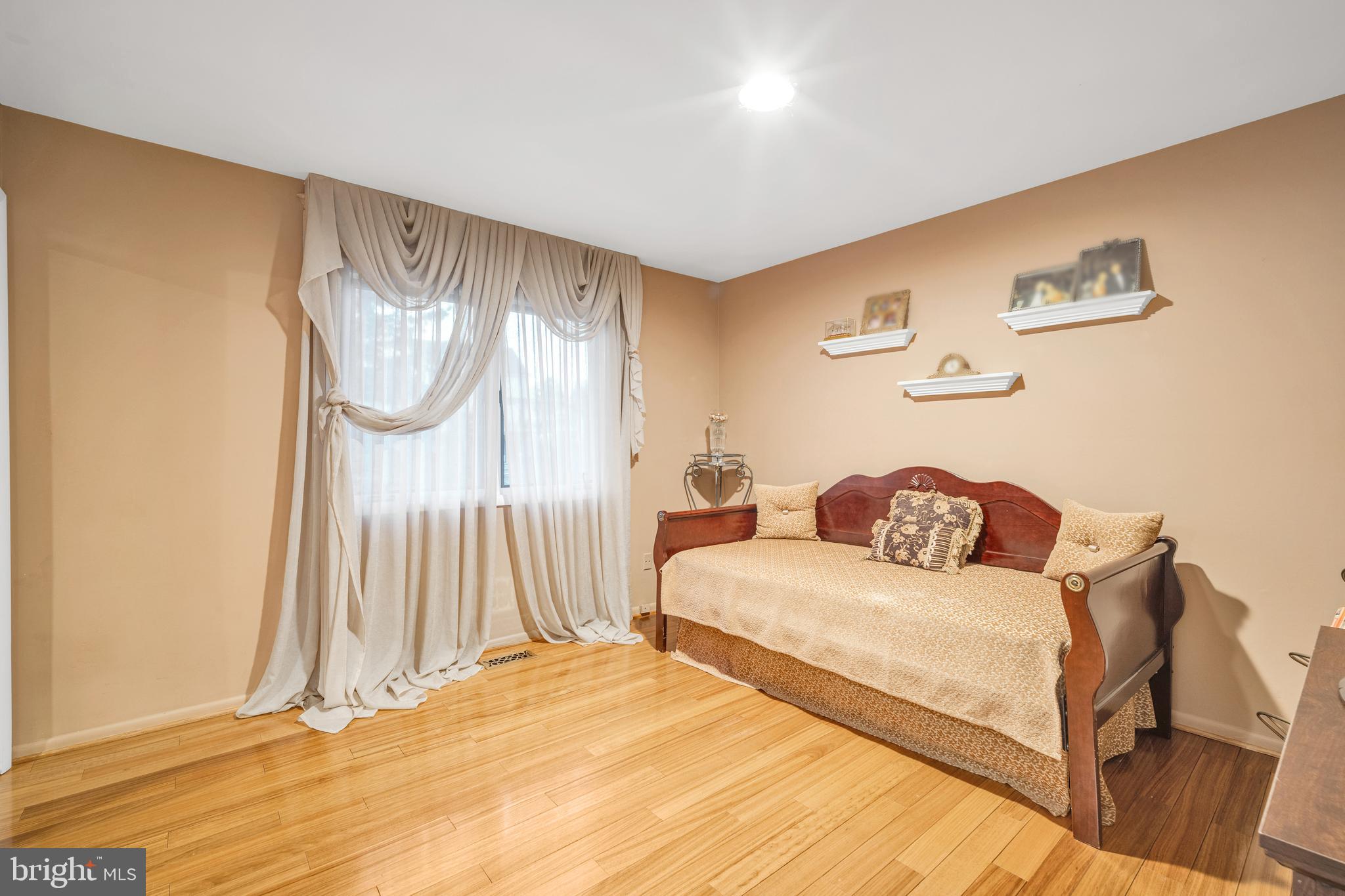 1018 Longfield Road Southampton, PA 18966 - Photo 42 of 54 Gallery Image 42