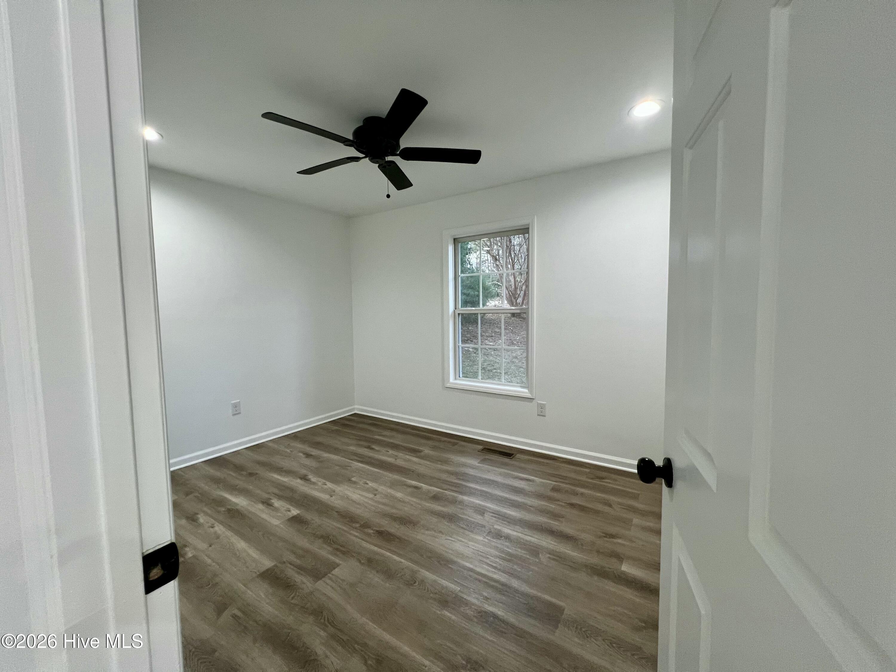 157 Edinburgh Drive Carthage, NC 28327 - Photo 16 of 26 IMG_3474 2