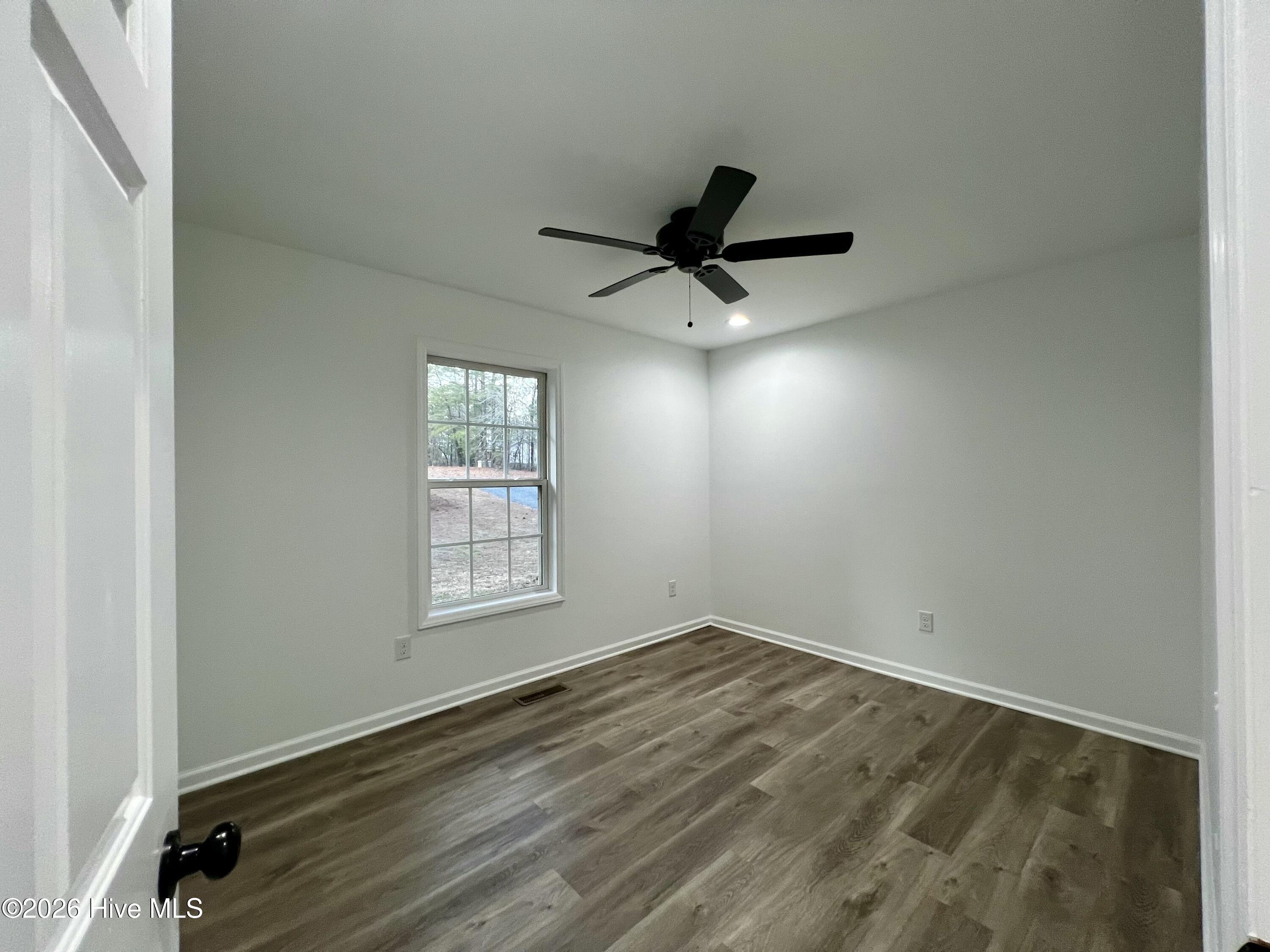 157 Edinburgh Drive Carthage, NC 28327 - Photo 20 of 26 IMG_3476 2