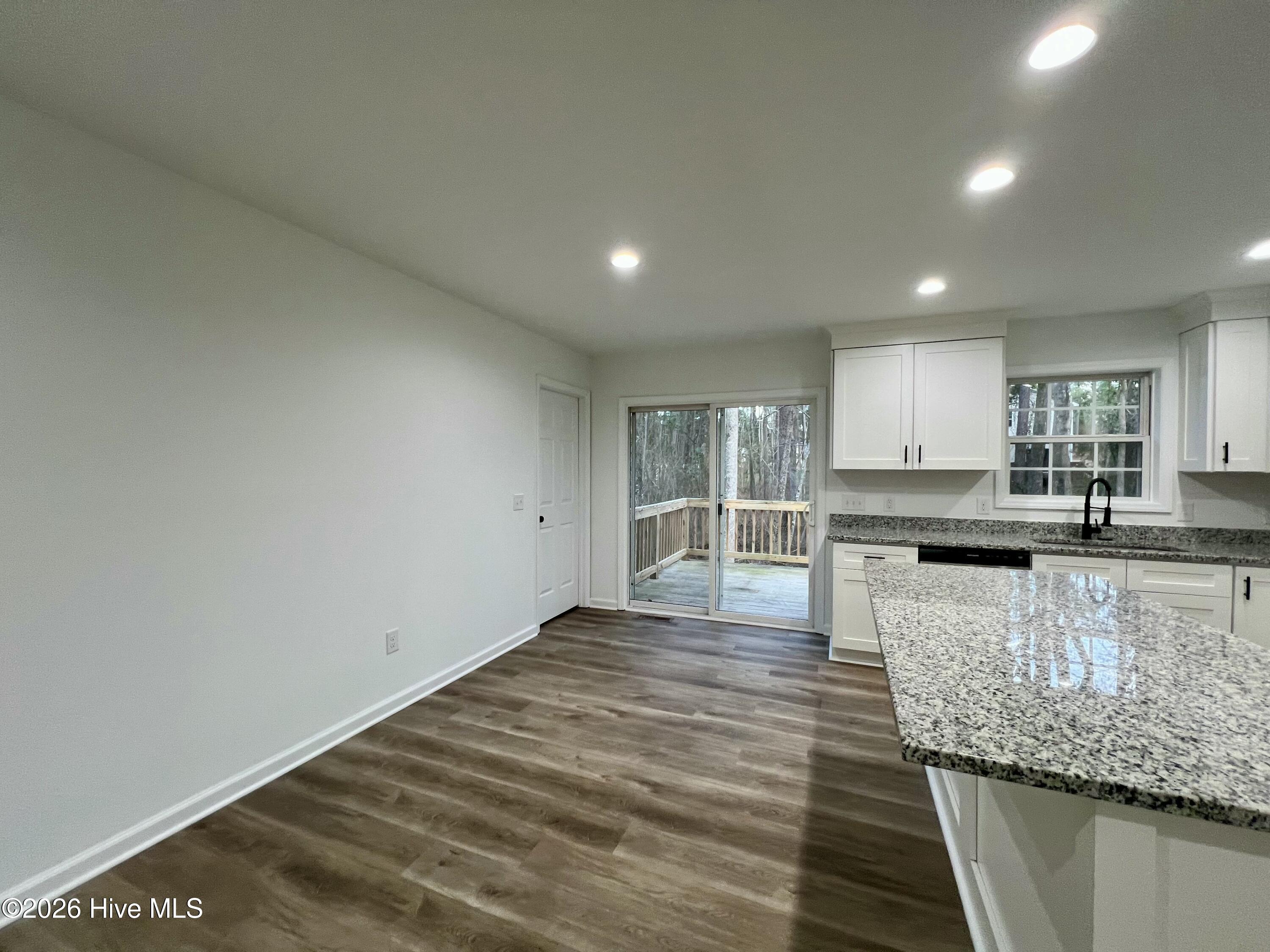 157 Edinburgh Drive Carthage, NC 28327 - Photo 5 of 26 IMG_3483 2