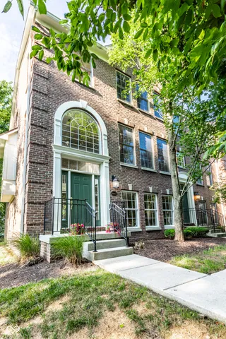 $365,000 | 8665 Meridian Square Drive, Indianapolis, IN 46240