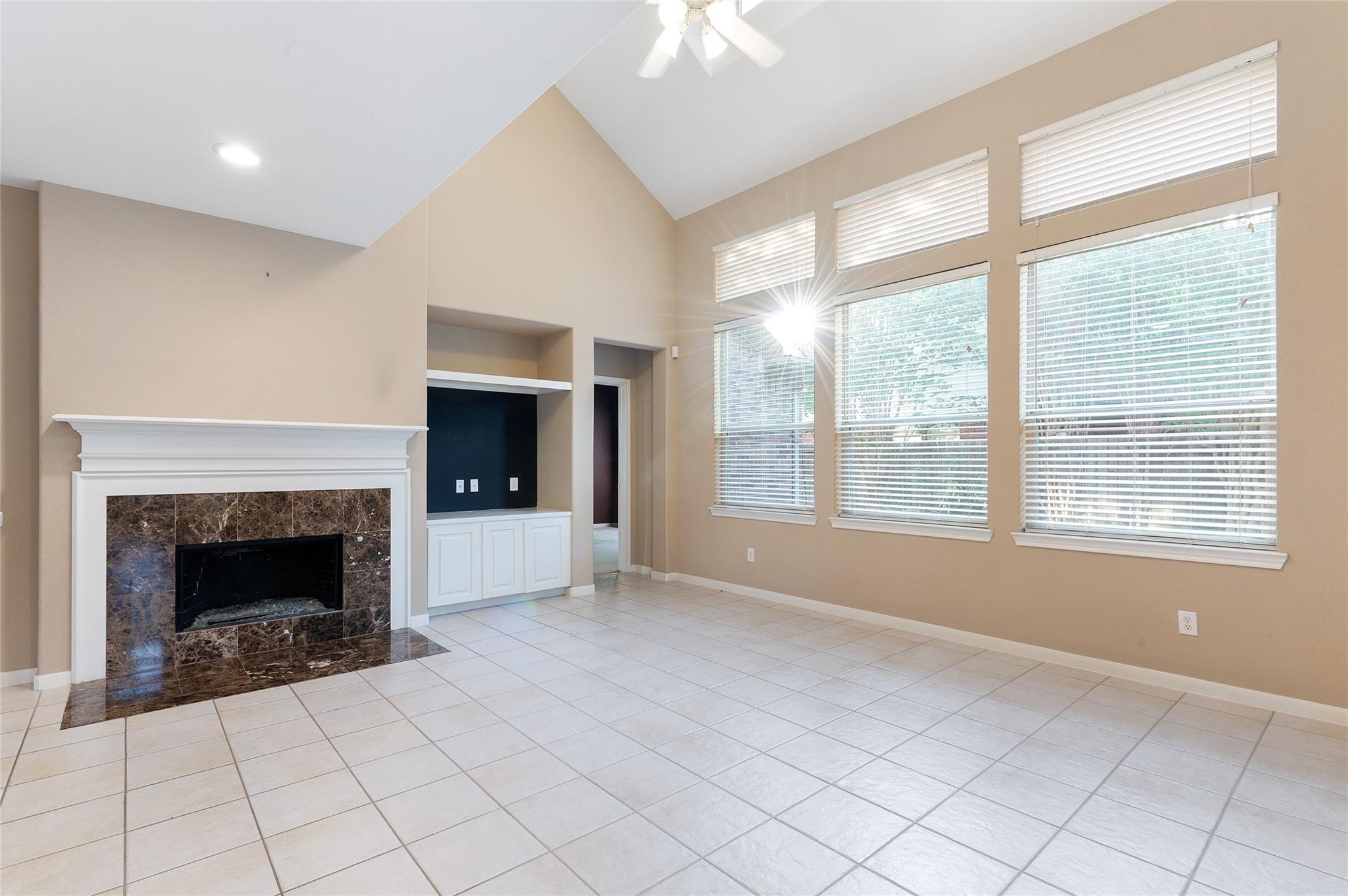 4302 Country Oaks Court Spring, TX 77388 - Photo 4 of 25