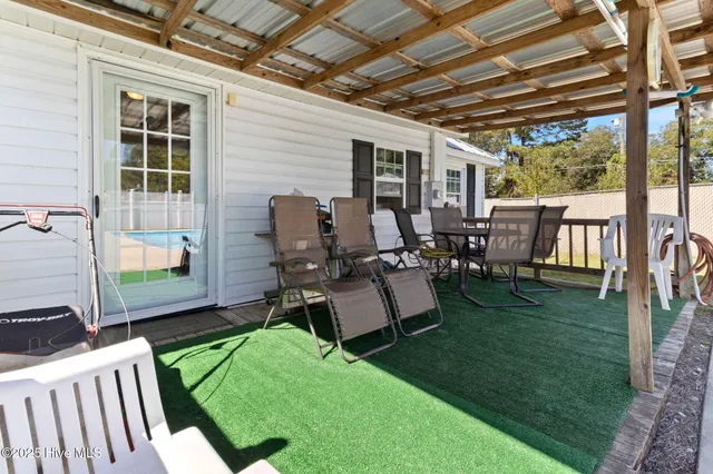 $189,000 | 410 Elizabethtown Road, Bladenboro, NC 28320