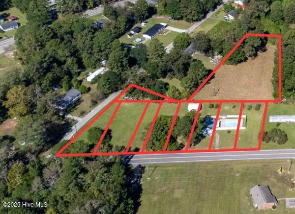 $189,000 | 410 Elizabethtown Road, Bladenboro, NC 28320